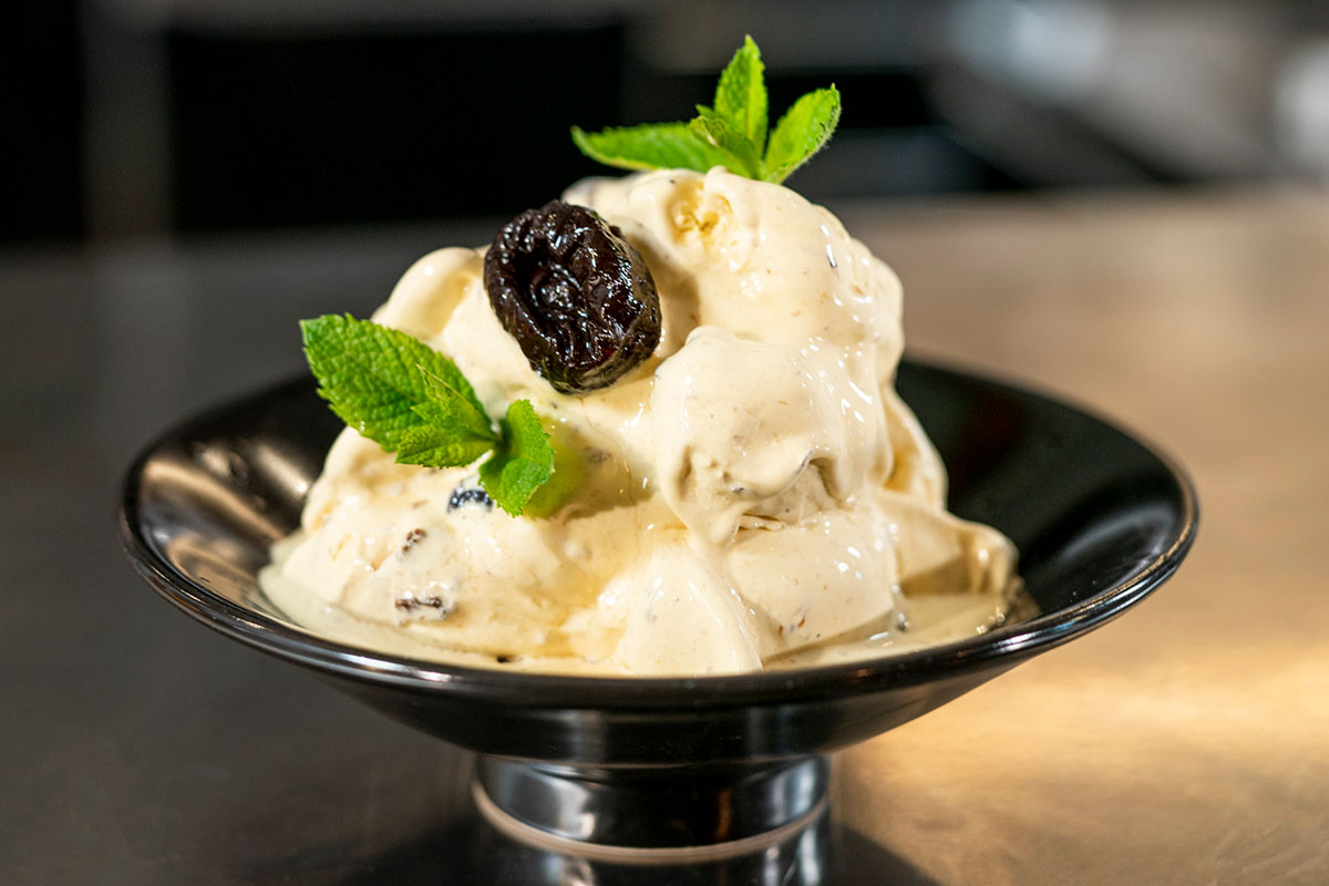 Gelato alla crema con Prugne della California Prugne della California in tv e nella cucina di Andrea Mainardi