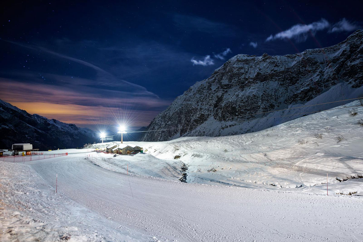 Tempo di saldi anche sulla neve: ecco dove sciare risparmiando Tempo di saldi anche sulla neve: ecco dove sciare risparmiando