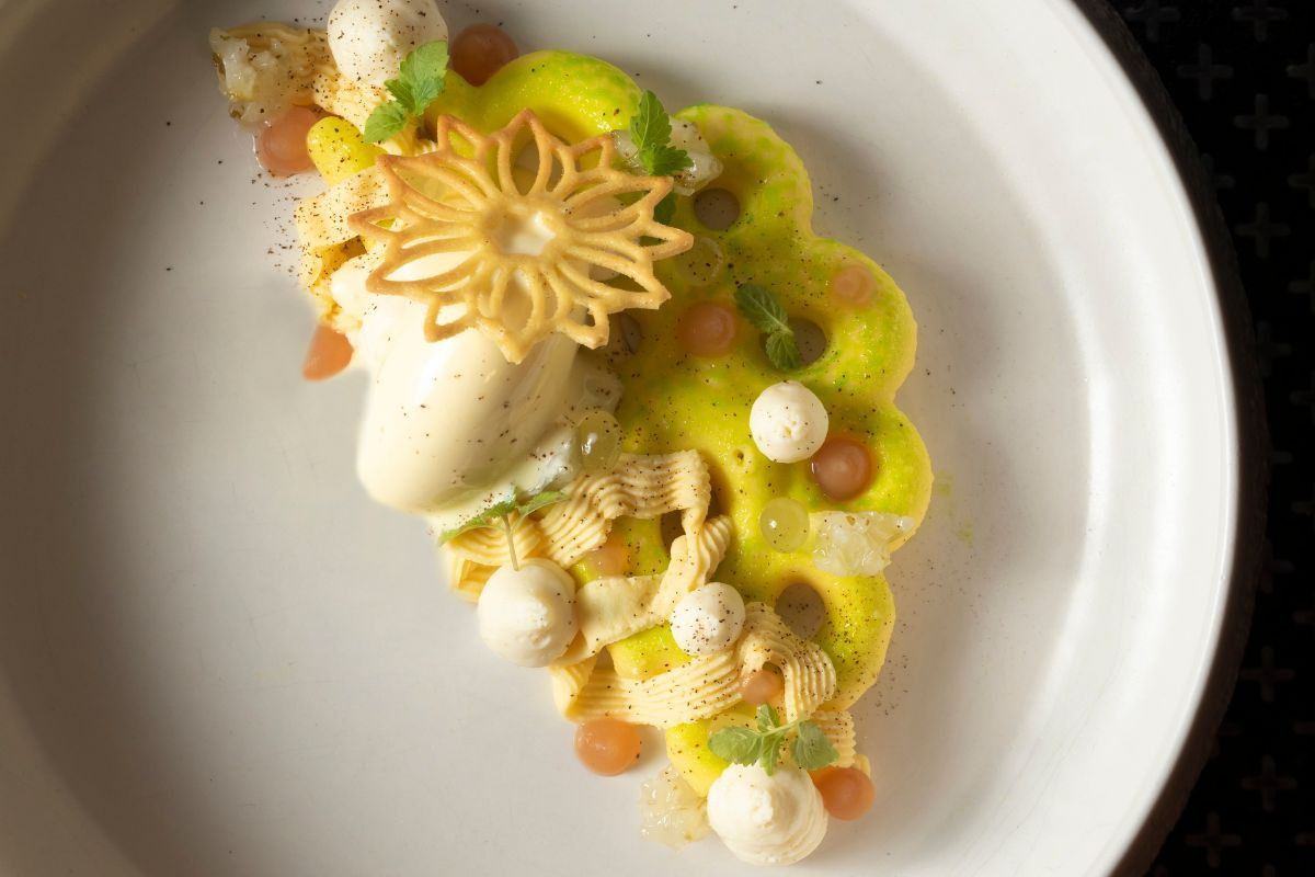 Riapre Raw di chef Roberto Lepre, il ristorante dell'hotel di lusso Habita79