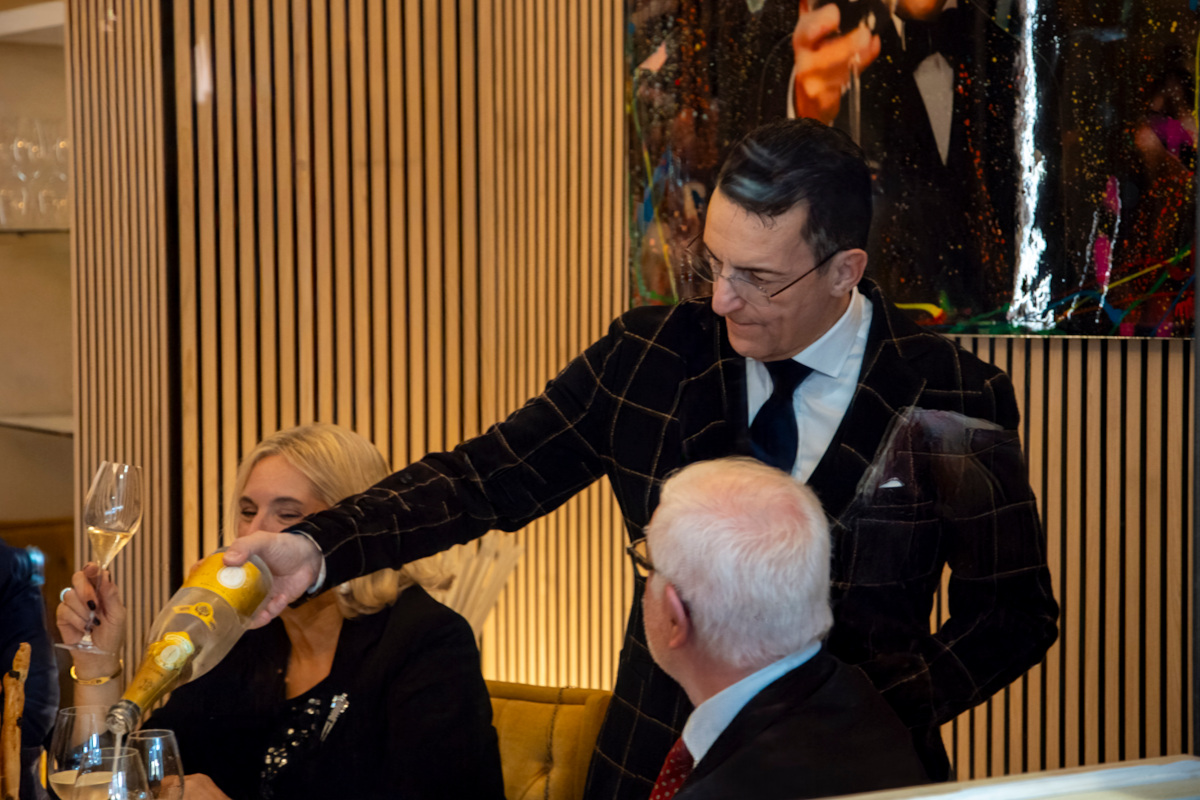 Cosa rende unico Henri Prosperi? Una cena che diventa racconto, tra Champagne e Cognac