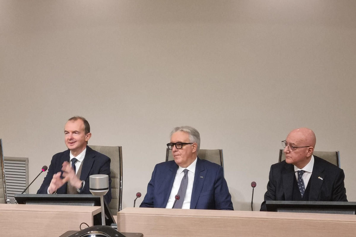 Da sinistra Giovanni Sanga, Emilio Bellingardi e Eugenio Sorrentino Aeroporto di Bergamo mai così tanti passeggeri a novembre