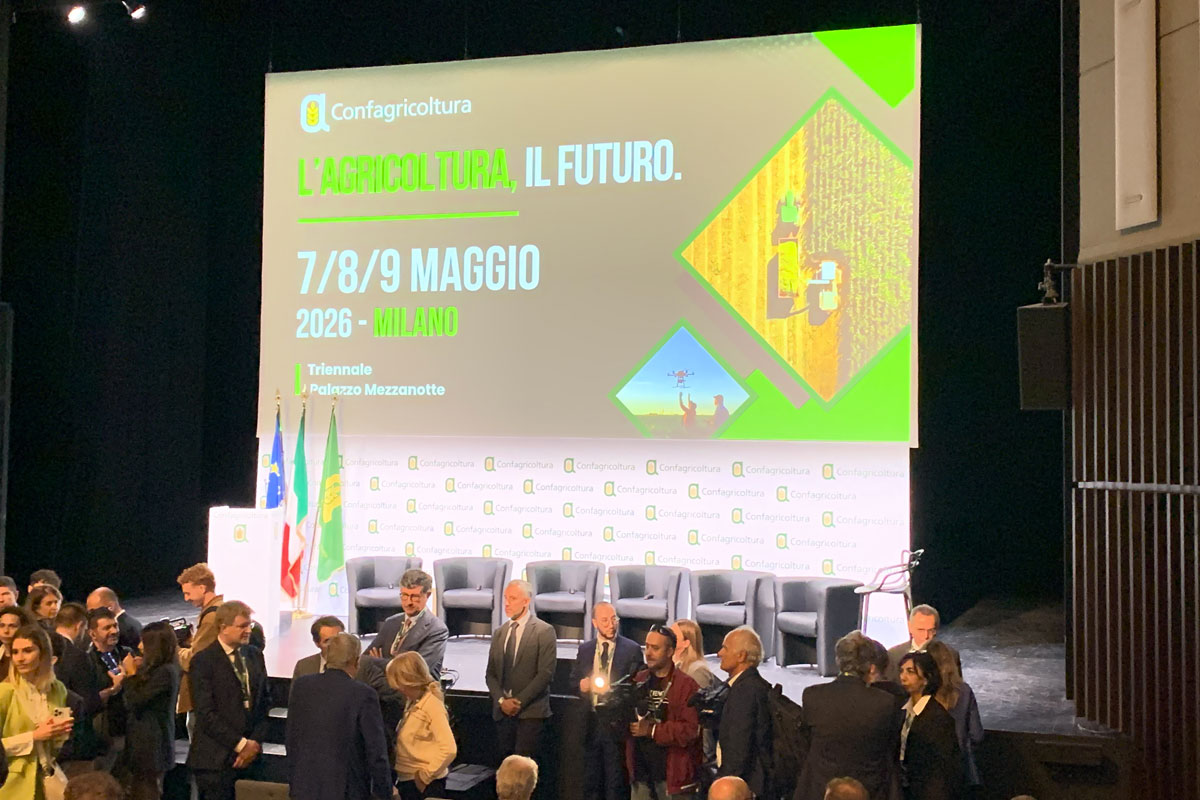 Meloni: «Viviamo in tempi imprevedibili e l’agricoltura rappresenta una certezza» Meloni: «Viviamo in tempi imprevedibili e l’agricoltura rappresenta una certezza»