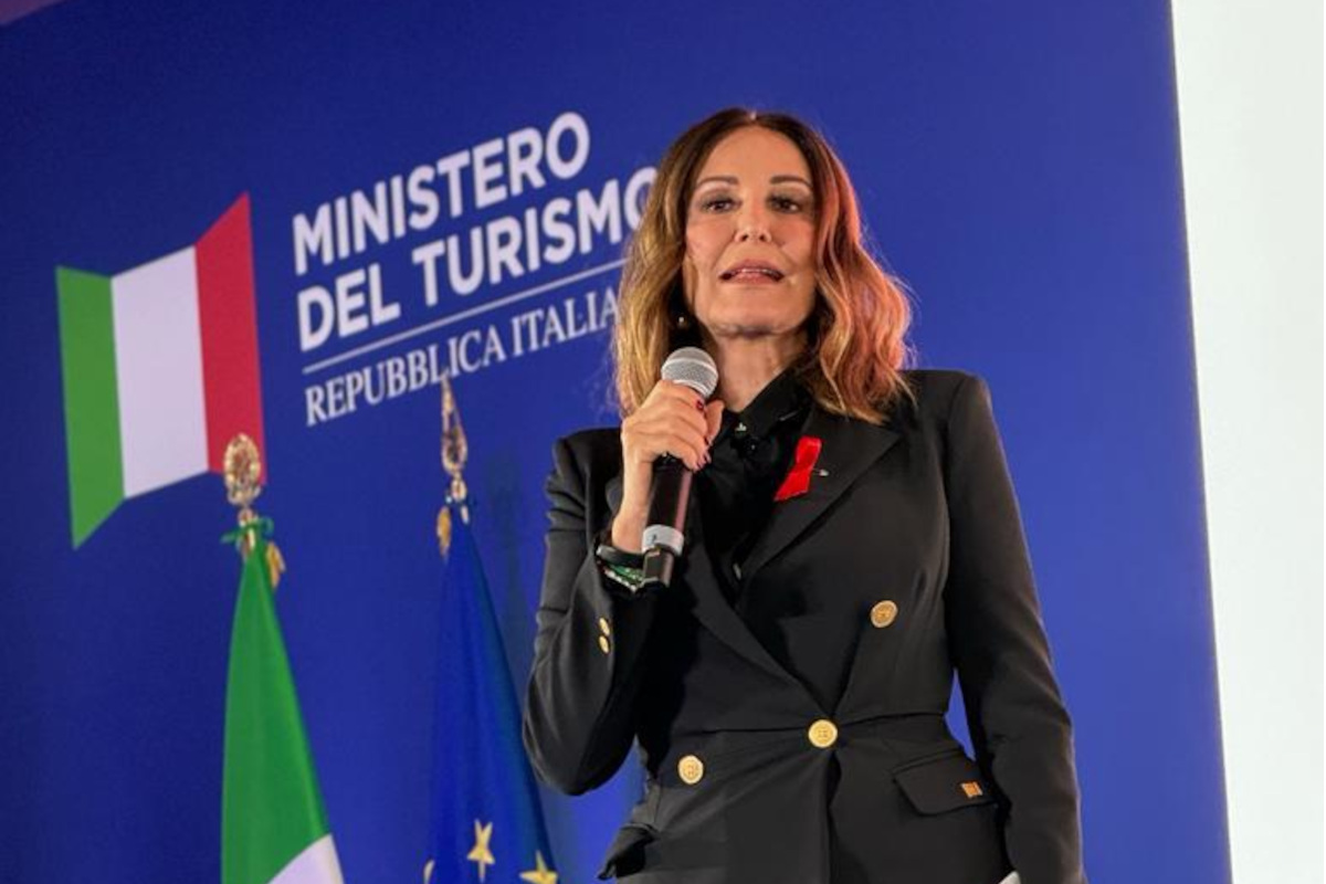 Pnrr, sì dall'Ue. Meloni: «In arrivo soldi a sostegno del turismo in Italia»