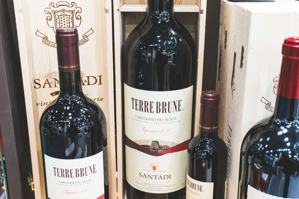 La Sardegna enologica tra accoglienza e vitigni autoctoni riscoperti