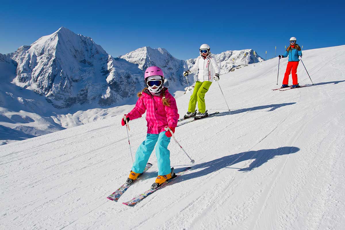 Valle d'Aosta in zona arancione: numero chiuso sulle piste da sci