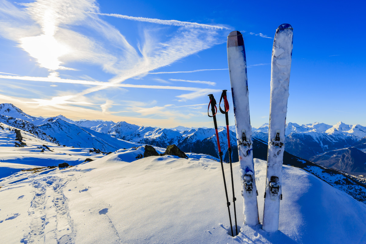 Tempo di saldi anche sulla neve: ecco dove sciare risparmiando Tempo di saldi anche sulla neve: ecco dove sciare risparmiando