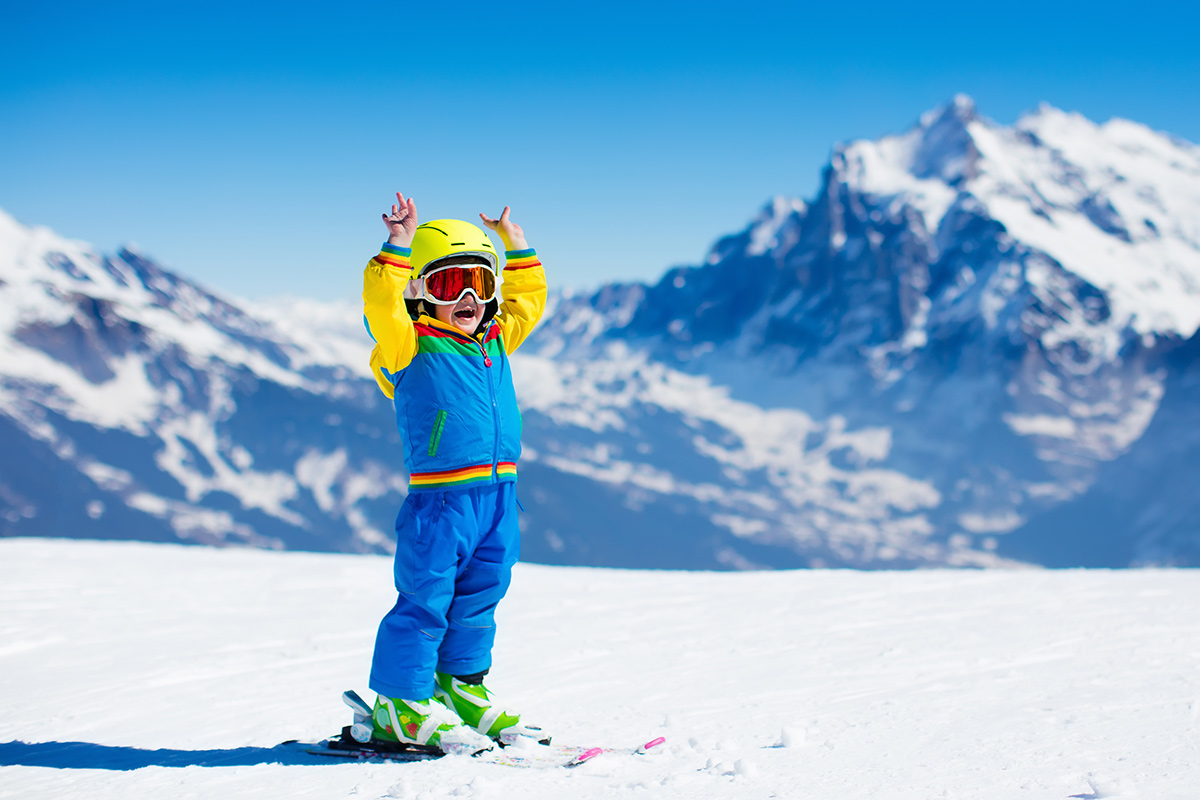 Skipass gratis per gli under 16 Lombardia, skipass gratuito per gli sciatori under 16 fino alla Vigilia di Natale