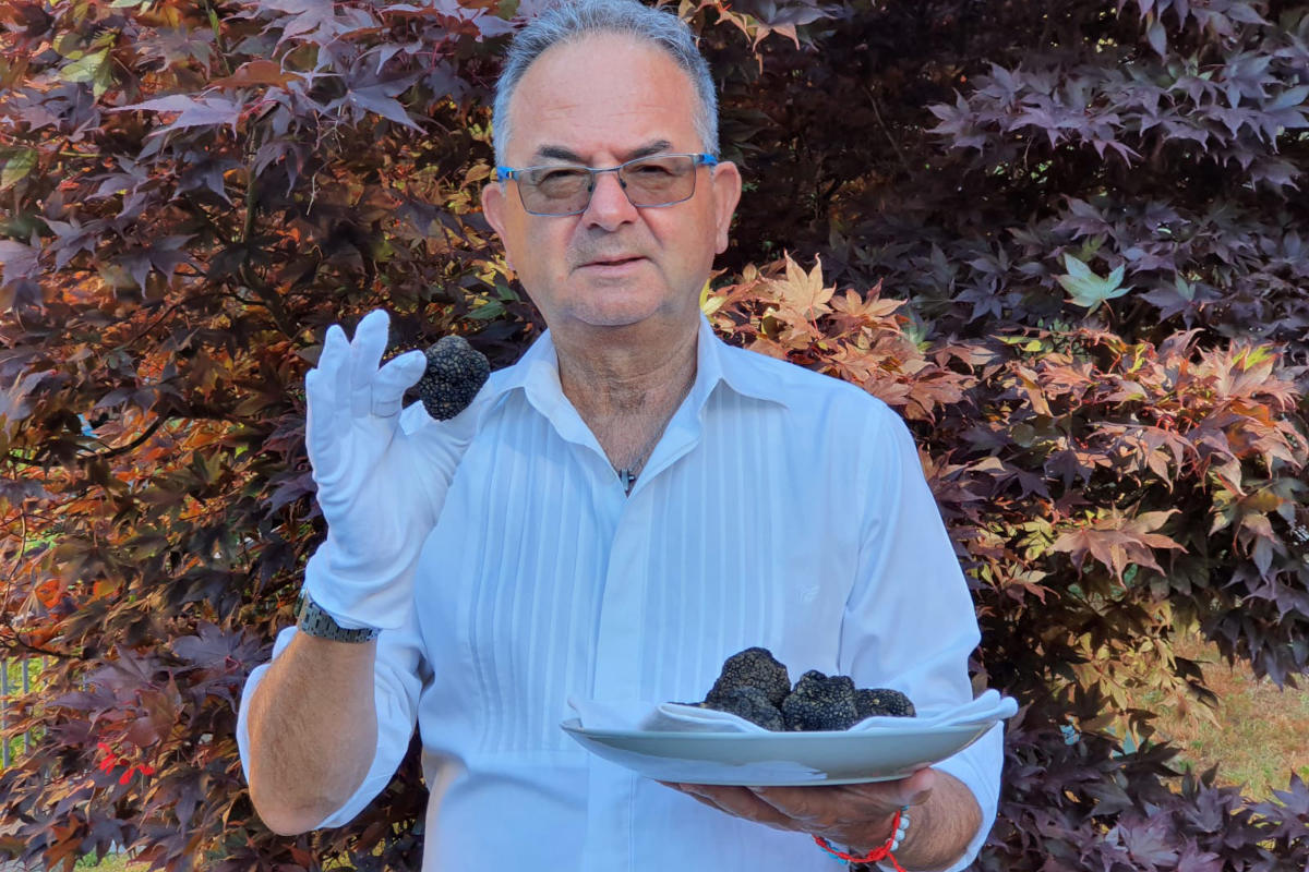 Dal bosco al lago fino alla tavola, il cerimoniale del tartufo è servito