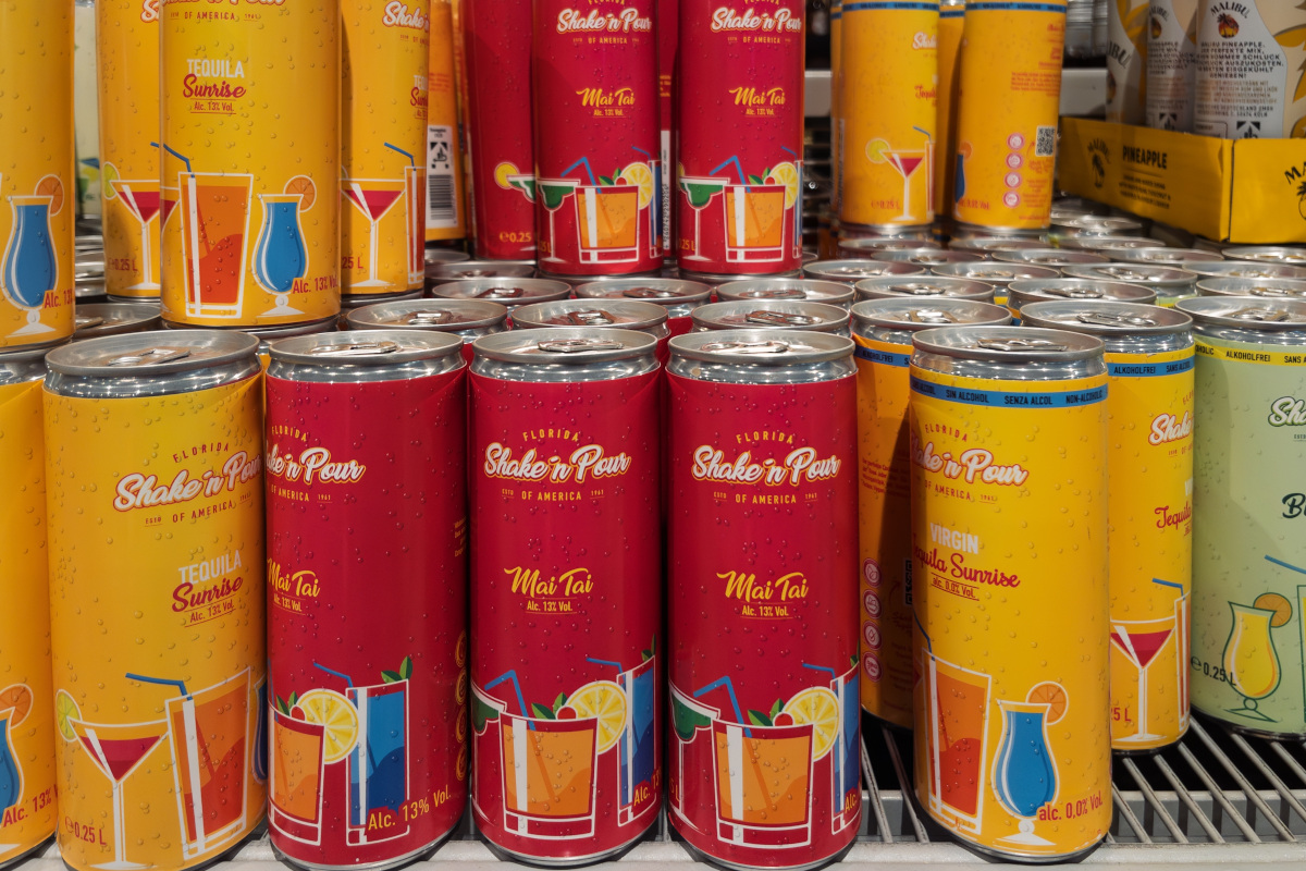 Cocktail in lattina contro il bartender: i ready-to-drink stanno cambiando l’aperitivo italiano? Cocktail in lattina contro il bartender: i ready-to-drink stanno cambiando l’aperitivo italiano?