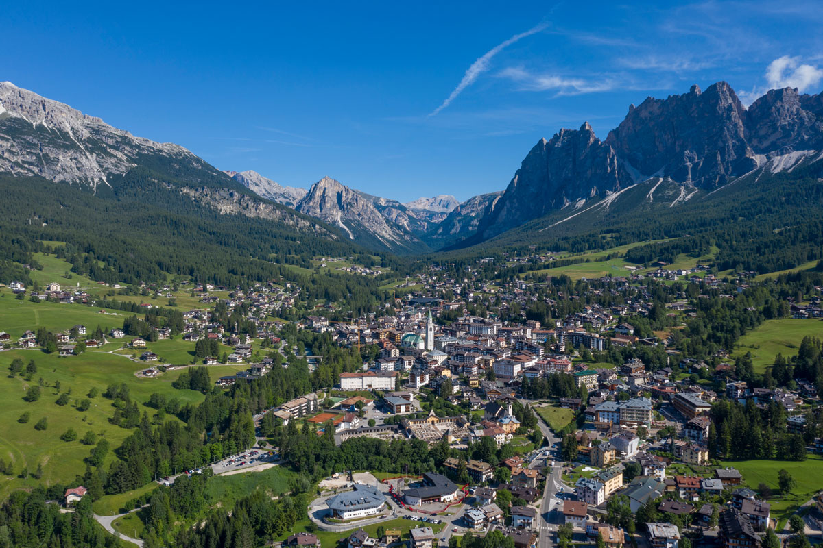 Cortina e le Dolomiti: attività all'aperto tra i segreti dei sentieri della Grande Guerra Cortina e le Dolomiti: attività all'aperto tra i segreti dei sentieri della Grande Guerra