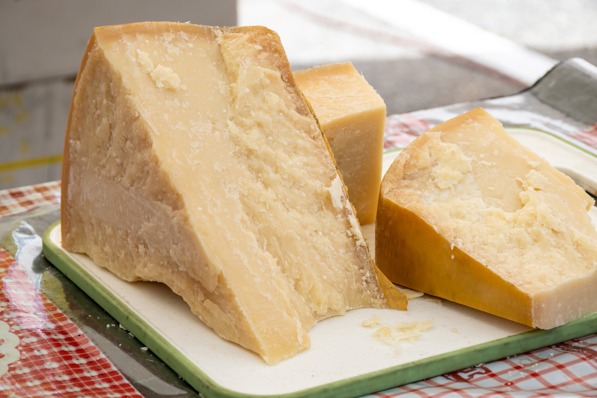 Trump, i dazi affondano le Borse. E l'Italia rischia un boom del cibo contraffatto