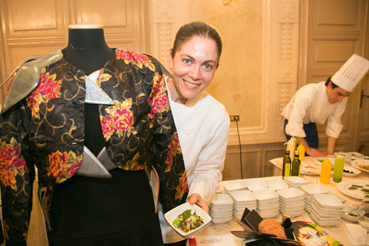 Rosanna Marziale presenta Maritata con Grana Padano Dop all'olio del Consorzio Toscano Igp; Tip Tap Bolero l'abito in abbinamento