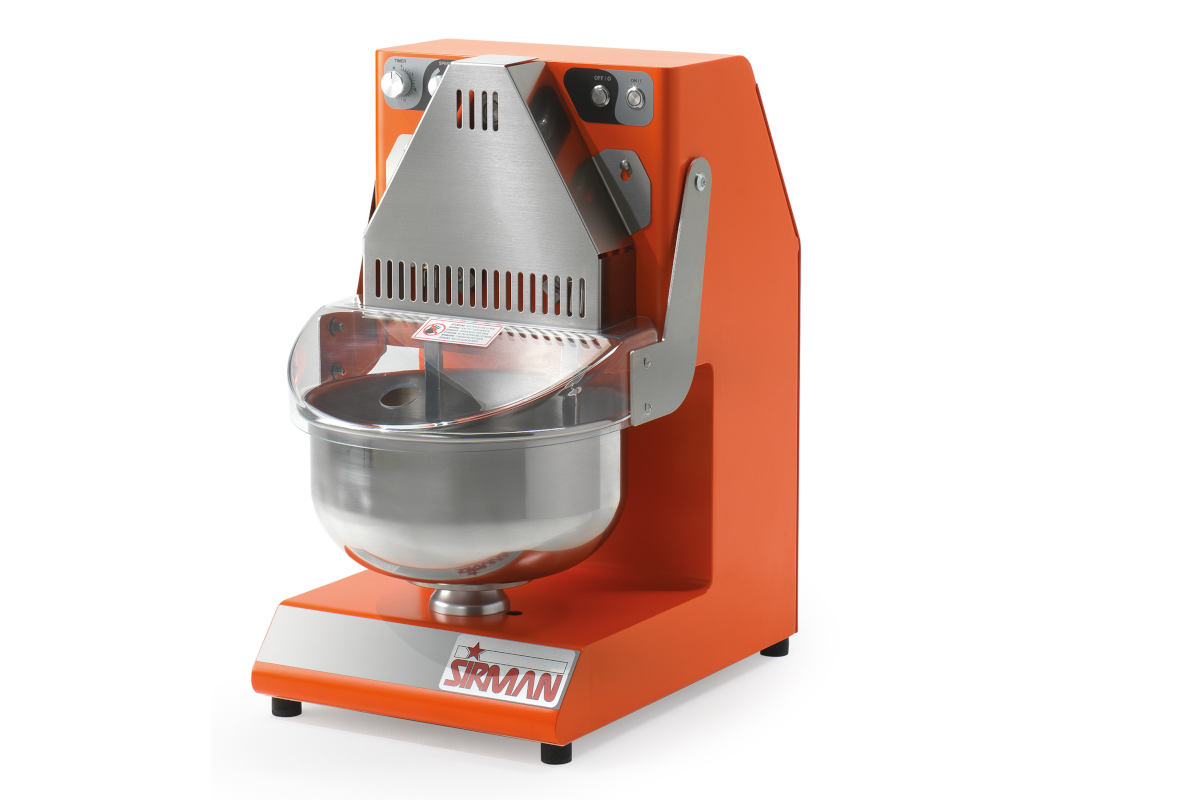 I vantaggi dell’impastatrice a braccia tuffanti per ristoratori e artigiani