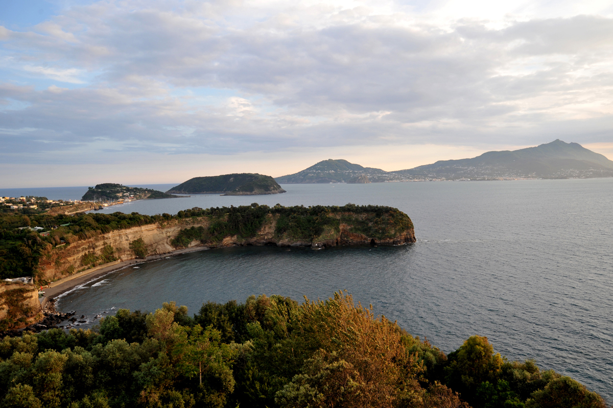 La spiaggia del Postino Tutti gli eventi di Procida Capitale 2022 perché la cultura non isola