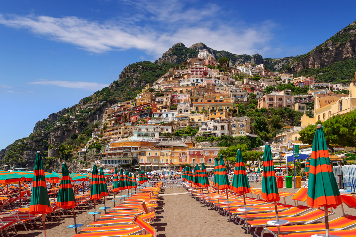 Spiagge, che affare: in dieci anni i balneari sono cresciuti del 25%