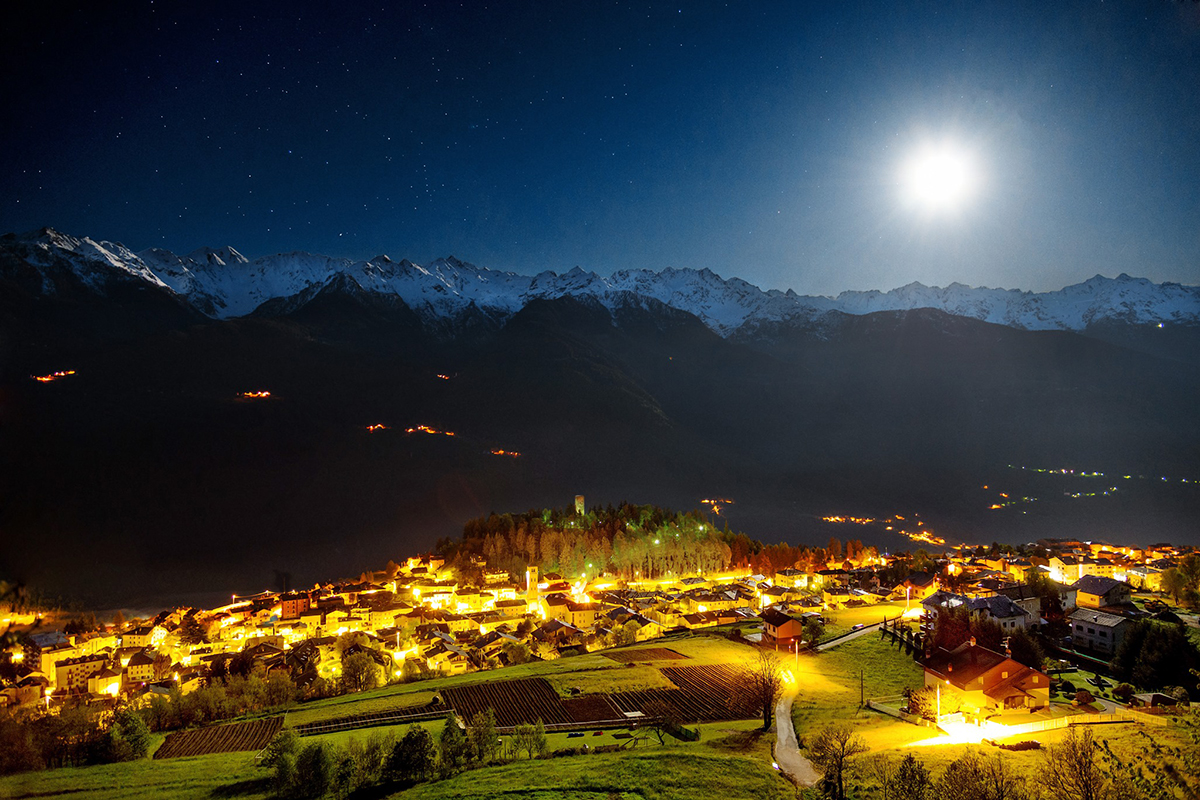 Il borgo di Teglio. Fonte Facebook Vini corposi e ricette antiche e piatti: così l’autunno nella Media Valtellina