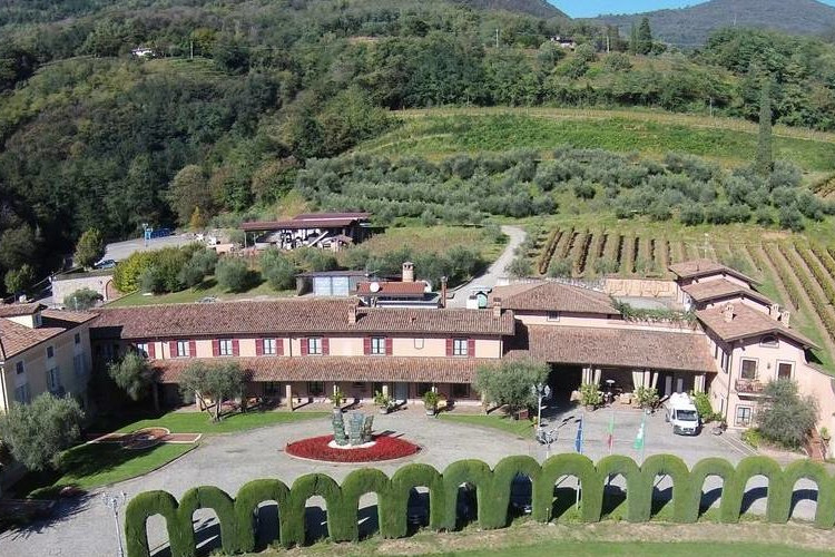 Tenute La Montina In Franciacorta bollicine e opere d'arte alle Tenute La Montina