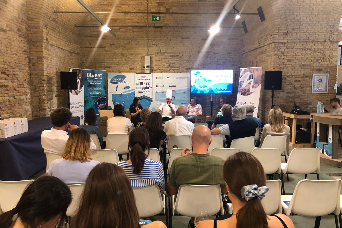 Esperti nazionali e internazionali si confronteranno sul futuro della blue economy Tipicit&agrave; in blu ad Ancona il festival in cui il mare incontra le persone
