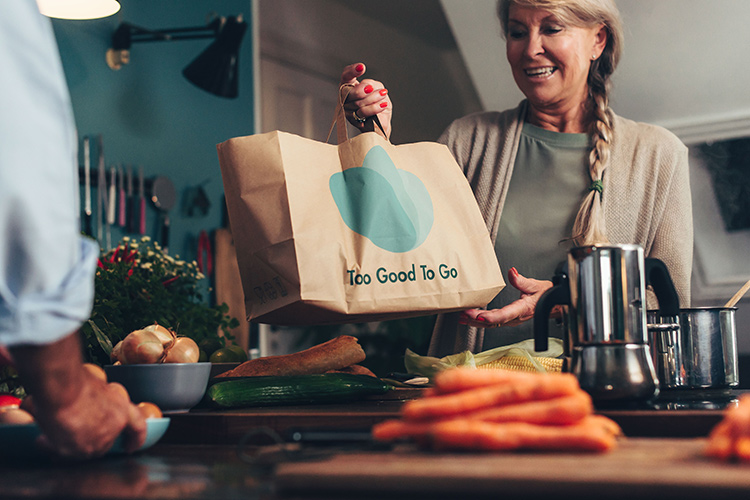 Per un giorno dall'app sono prenotabili i menu degli 11 chef - Too Good To Go contro lo sprecoNel box anche menu da 3 stelle