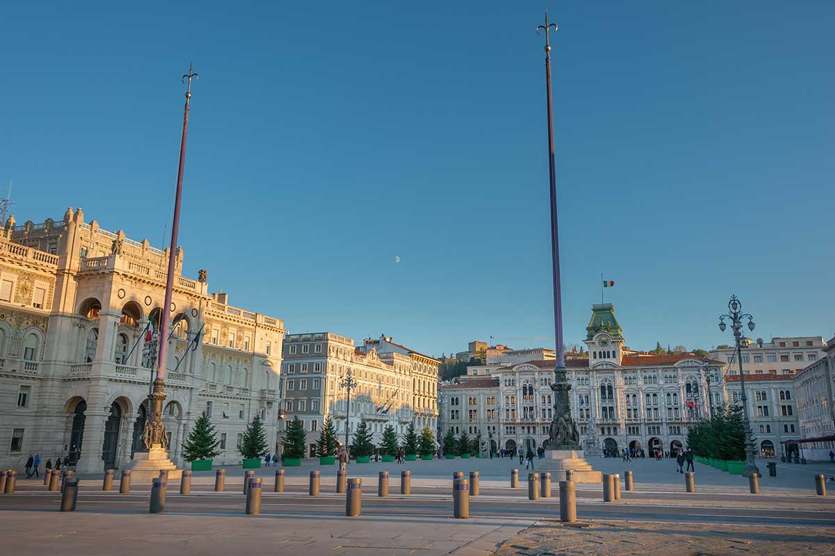 Piazza Unità a Trieste Lo sfogo di Andrea Illy: A causa dei no-green pass rovinati 30 anni di lavoro