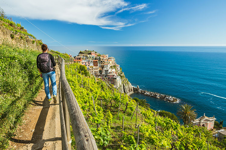 Turismo enologico sempre più tecnologico: da Alba nuovo modello per l’enoturismo