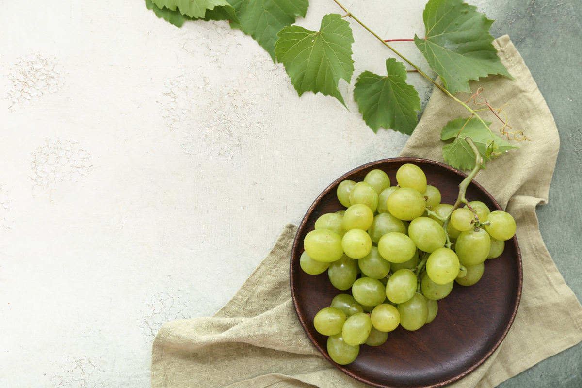 Foto: shutterstock Al supermercato uva a prezzi stracciati e verdure sotto 1 euro