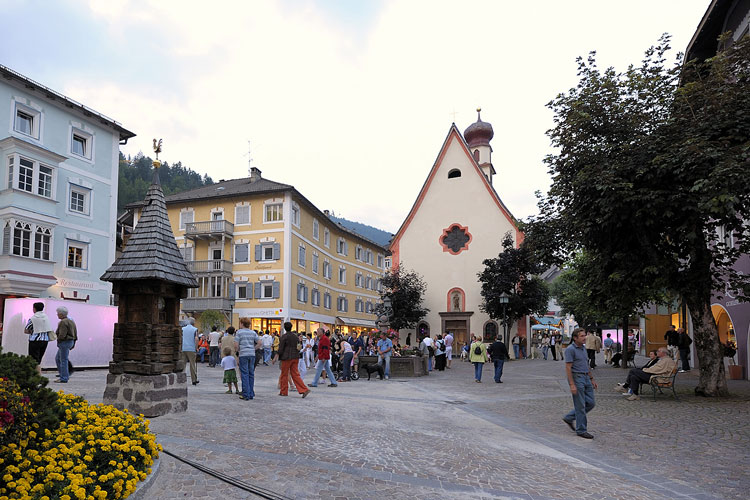 Il centro di Ortisei - Escursioni, trekking, mountain bike In Val Gardena l'estate è sportiva