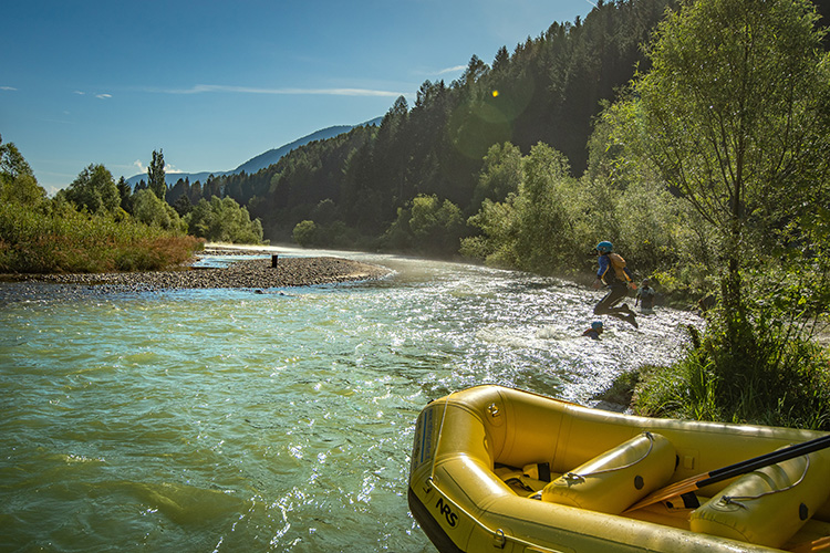 Il Noce è il corso d'acqua migliore d'Europa e tra i migliori al mondo per il rafting. Foto: Tommaso Prugnola Vacanze in Val di Sole?  Sì ma a contatto con l’acqua