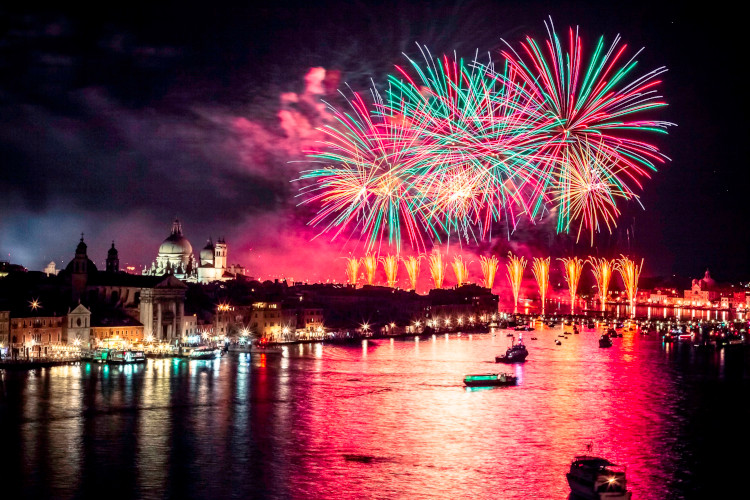 I fuochi per la Festa del Redentore Festa del Redentore a Venezia con le golosità dell’Hilton Molino Stucky