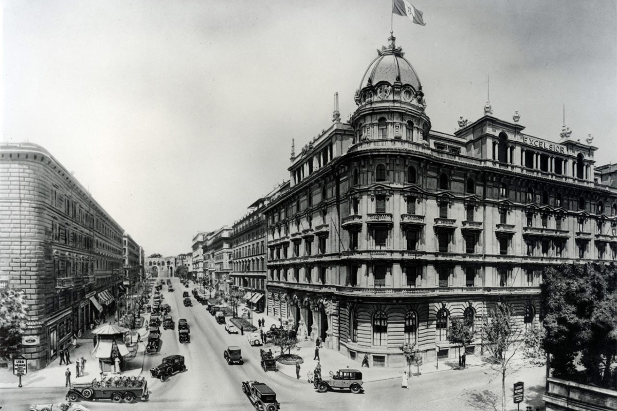 Foto storica di via Veneto e dell'Hotel Excelsior (fonte ©allrome_it_ceranavorta) Roma, svelato il progetto per riqualificare hotel e ristoranti della mitica via Veneto