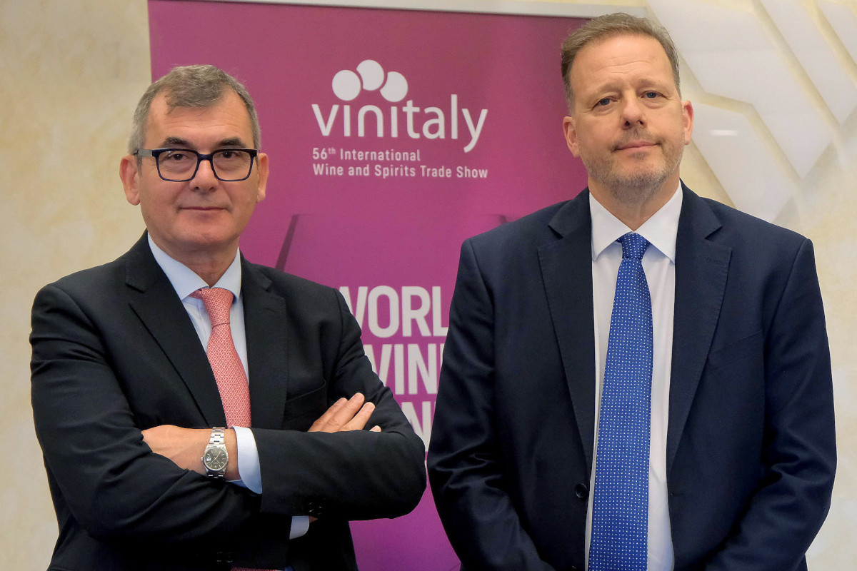 Vinitaly, festa europea del vino. Si stappa ottimismo: in 97mila alla 56ª edizione