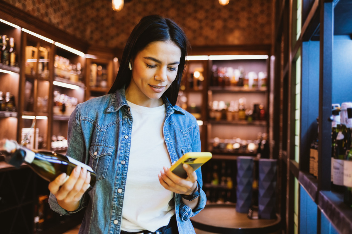 Il vino italiano è sempre più social  Vino italiano sempre più digitale: Mezzacorona la cantina più social