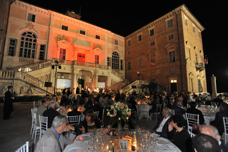 La serata al Castello Reale di Govone (Vitis, i grandi bianchi del Roero)