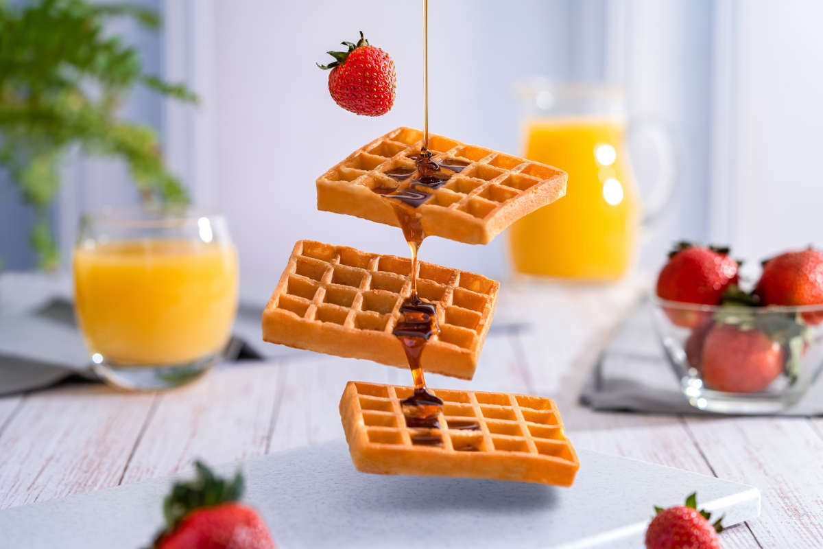 Scopri la storia del waffles, il dolce a nido d'ape di origine medievale