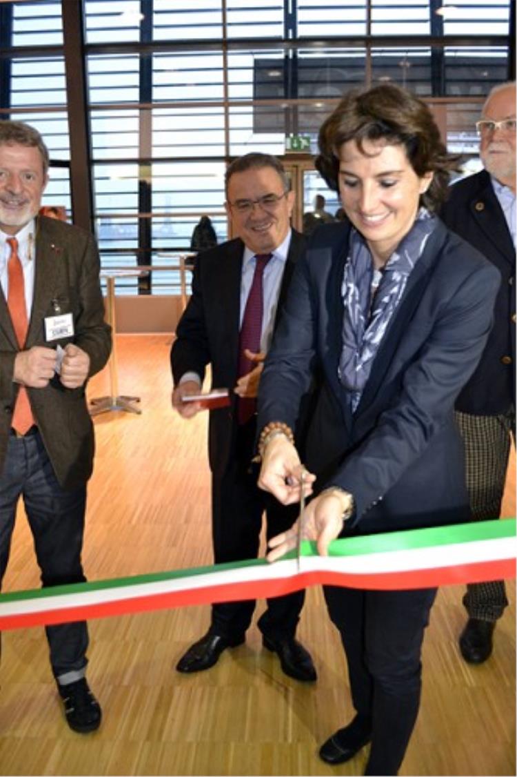 Carla Rey, assessore commercio e attività produttive città di Venezia inaugura la mostra