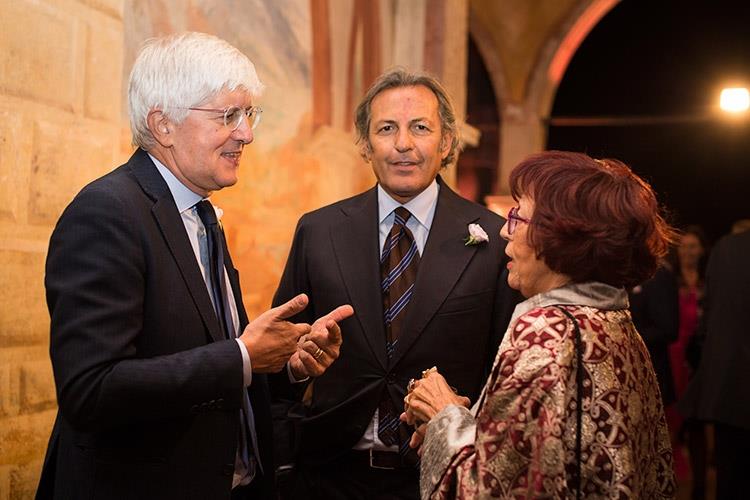 (Giulio Ferrari Rosé 
Esclusiva Riserva di grande intensità)