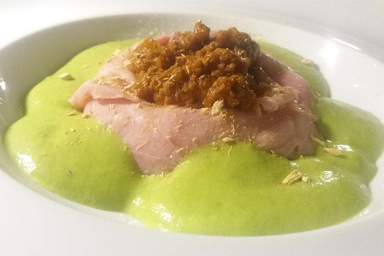 Bomba di riso alla reggiana, spuma di piselli e porcini
