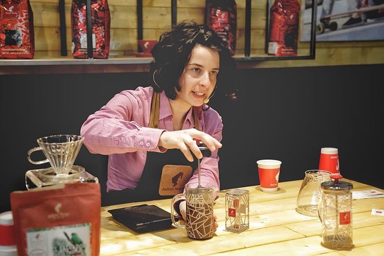 (Il nuovo elegante pack 
di Julius Meinl 1862 Premium)