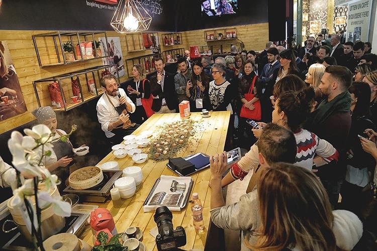 (Il nuovo elegante pack 
di Julius Meinl 1862 Premium)