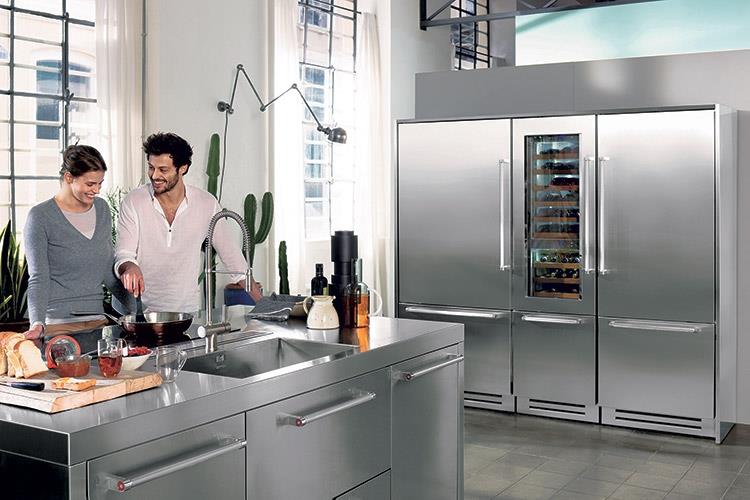 (KitchenAid, nuova scuola di cucina 
Formazione all’Acquolina Ristorante)