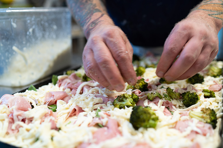 (L’arte dell’impasto si apprende 
con impegno e aggiornamento)