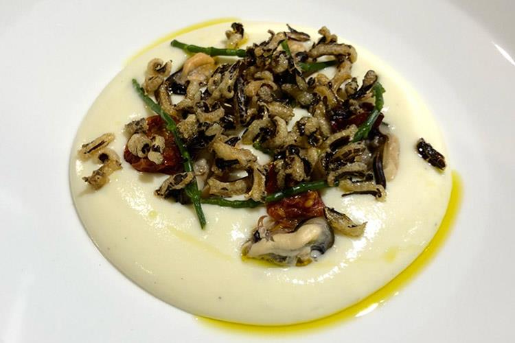 Riso, patate e cozze - Felice Lo Basso (Meet in Cucina Puglia 
Stelle e formazione alla 1ª edizione)