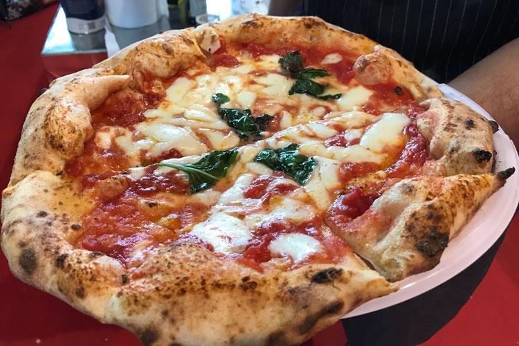 La Margherita di Luciano Sorbillo (Quando la tradizione guarda avanti 
Masterclass di successo a TuttoPizza)